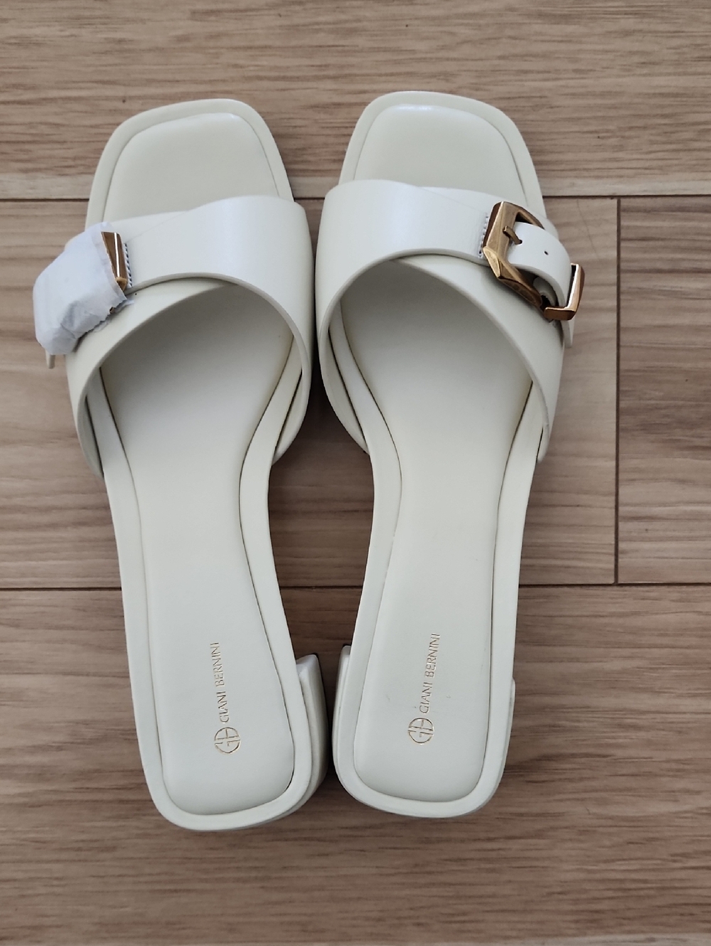 Giani Bernini Cream Slide Sandals with Gold Buckle